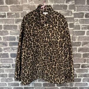 Abound fleece jacket brown leopard snap buttons